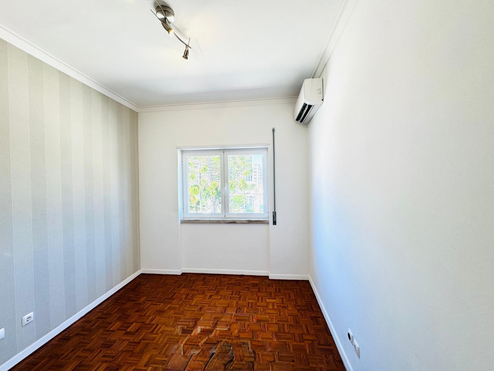Apartamento T3 com varanda, Avenidas Novas, Lisboa - Imagem 23