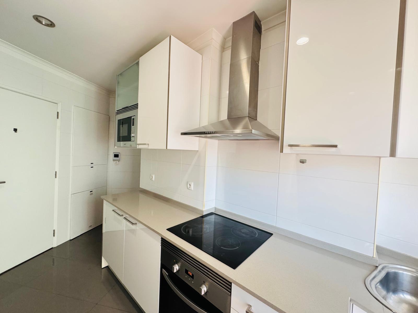 Apartamento T3 com varanda, Avenidas Novas, Lisboa - Imagem 28
