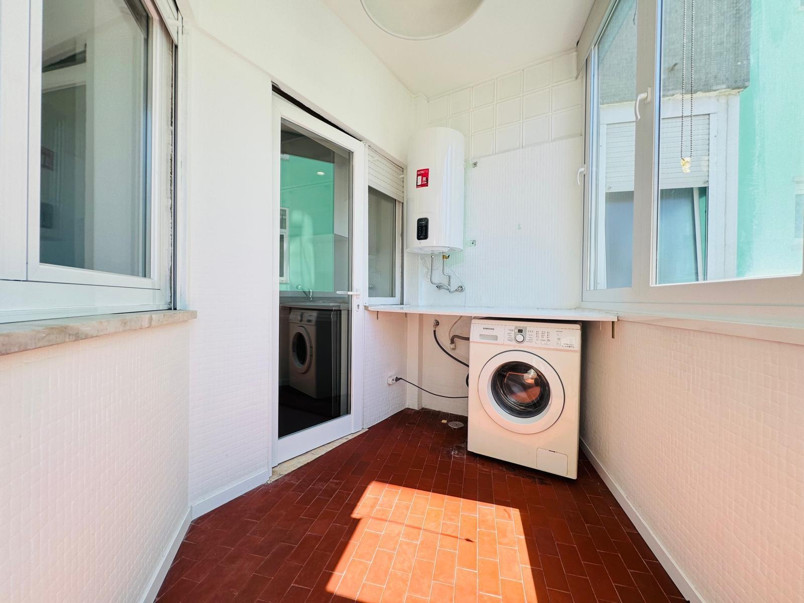 Apartamento T3 com varanda, Avenidas Novas, Lisboa - Imagem 29