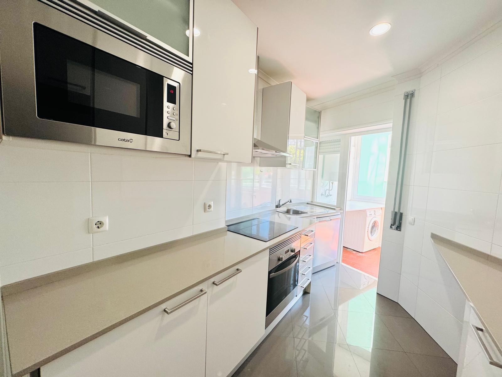 Apartamento T3 com varanda, Avenidas Novas, Lisboa - Imagem 30