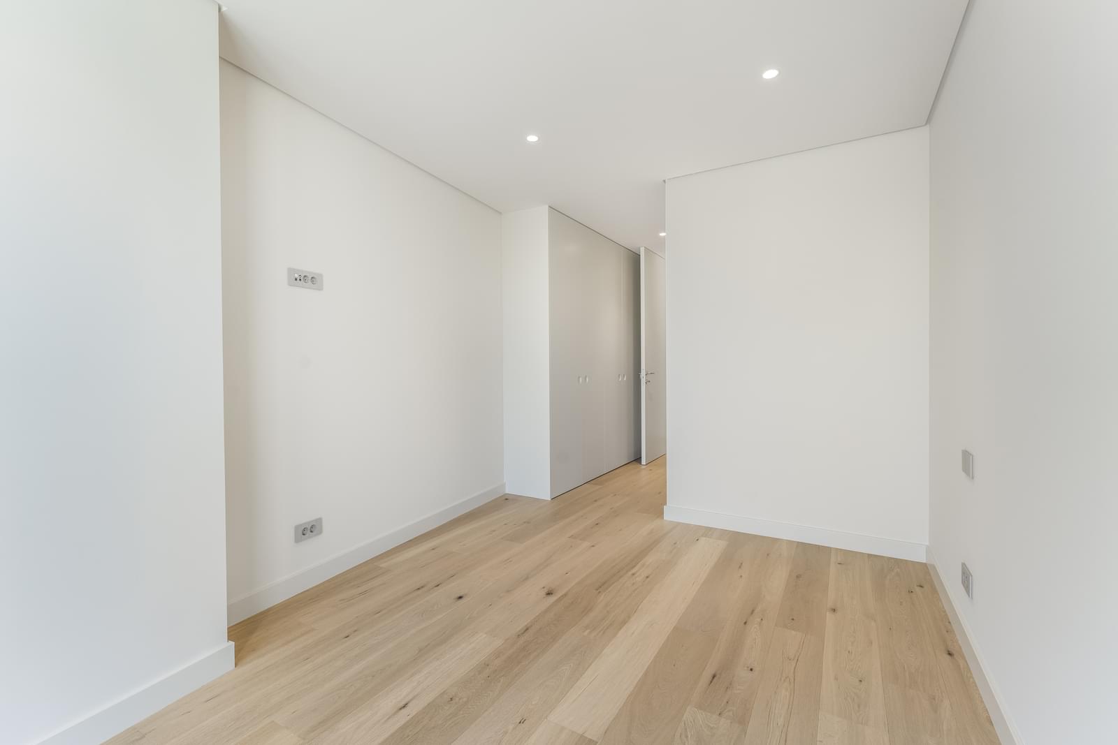 Moradia Isolada T5 + 1 com piscina, Paço de Arcos, Oeiras - Imagem 16