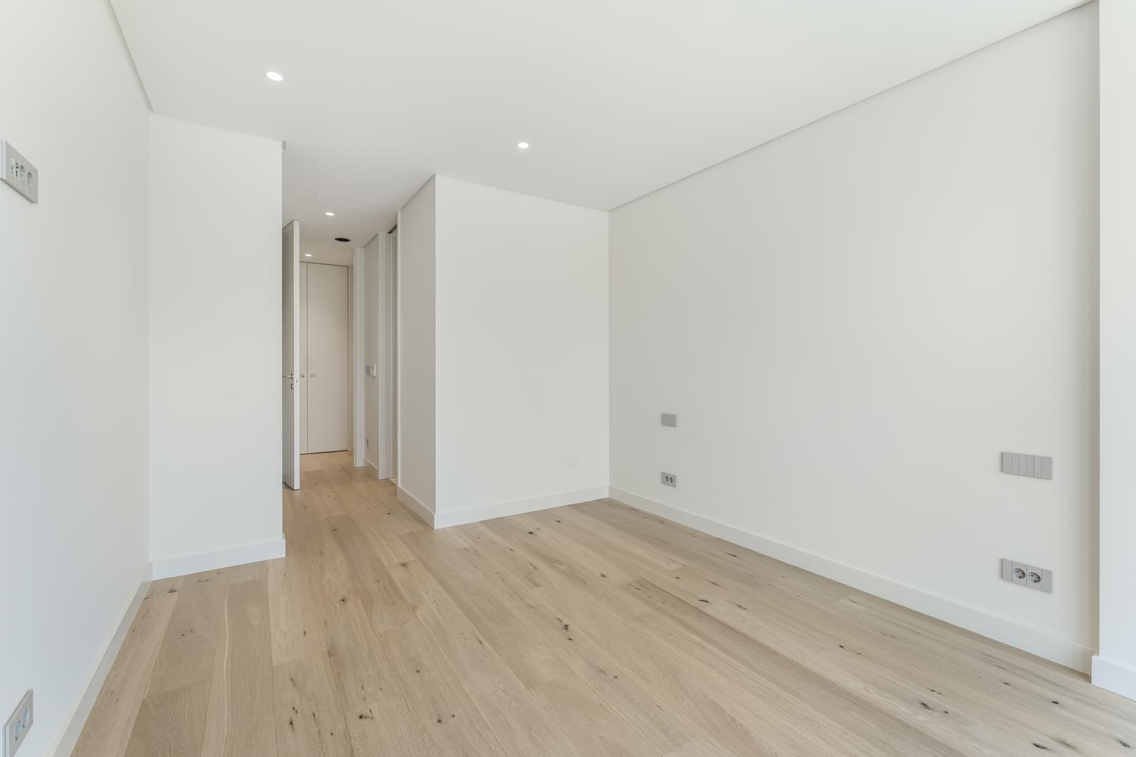 Moradia Isolada T5 + 1 com piscina, Paço de Arcos, Oeiras - Imagem 10