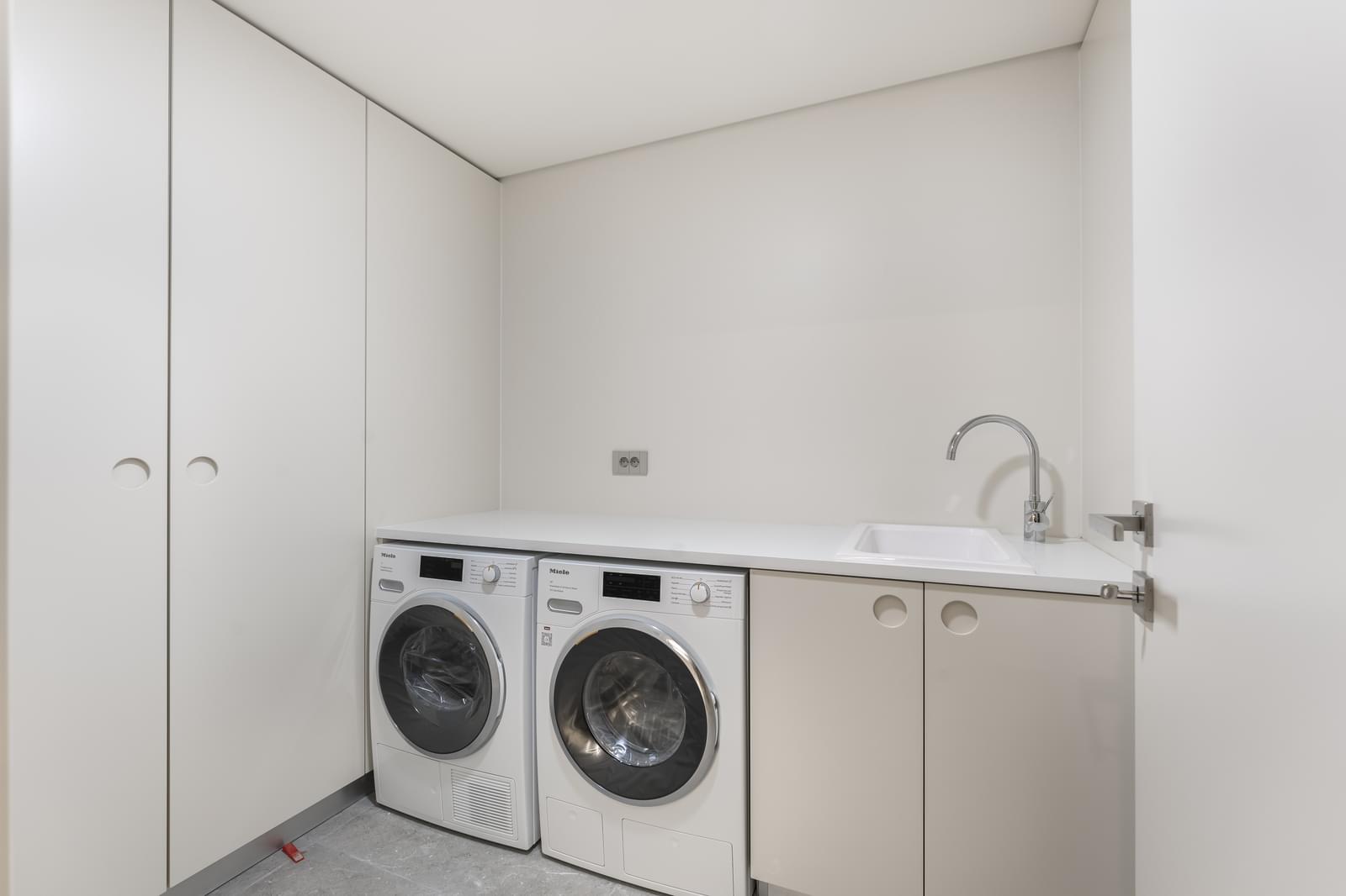 Moradia Isolada T5 + 1 com piscina, Paço de Arcos, Oeiras - Imagem 35