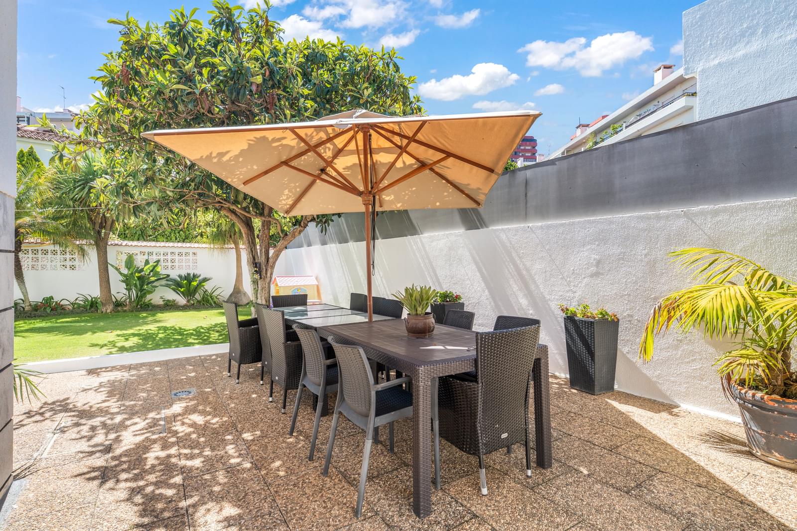 Moradia T3 + 1 com jardim, Nova Oeiras, Oeiras - Imagem 6