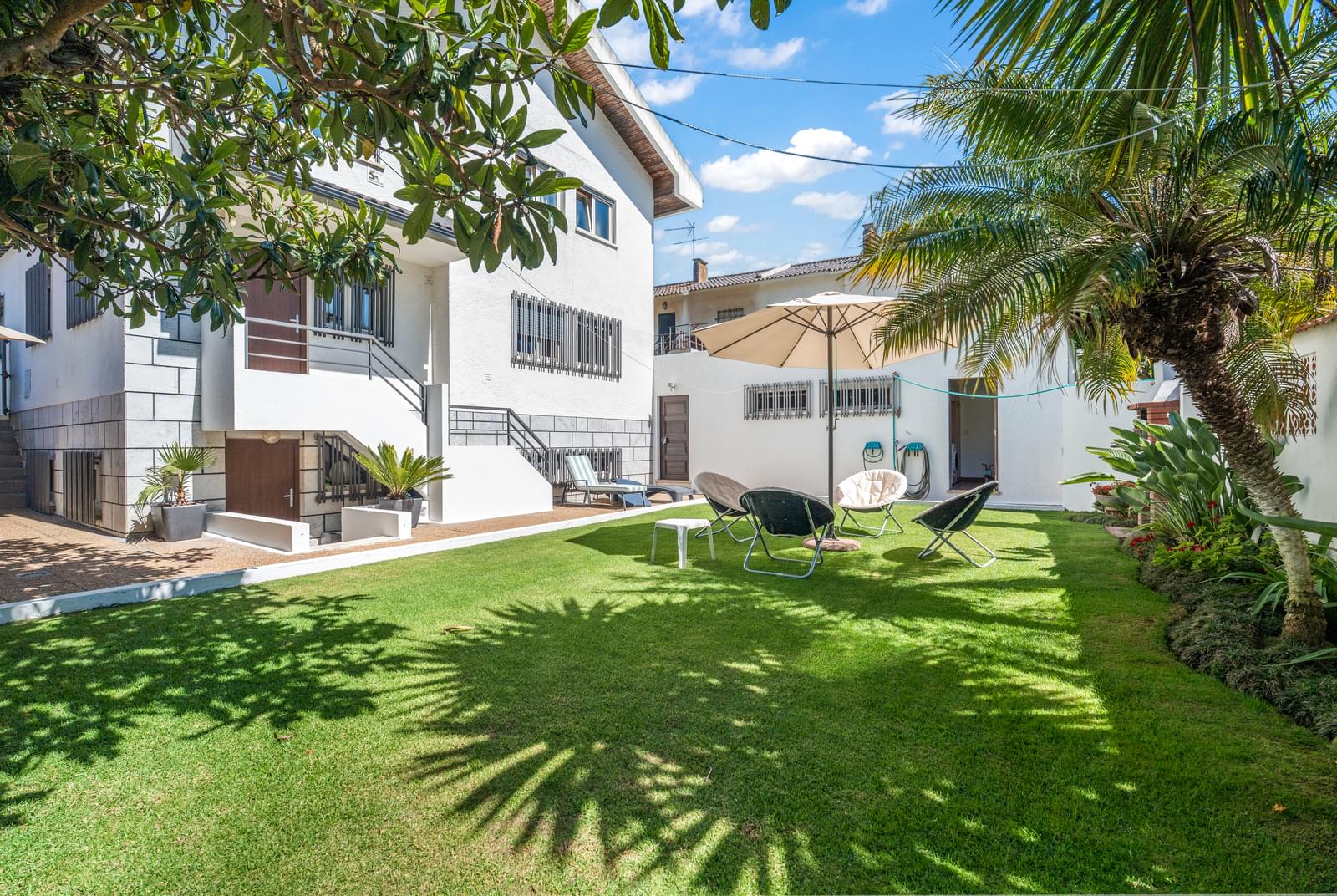 Moradia T3 + 1 com jardim, Nova Oeiras, Oeiras - Imagem 5