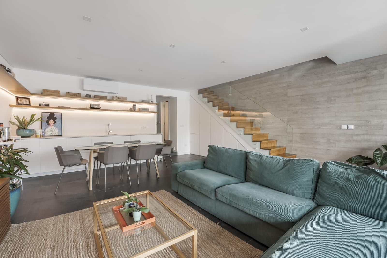 4 Bedroom Villa/Townhouse's Image 9