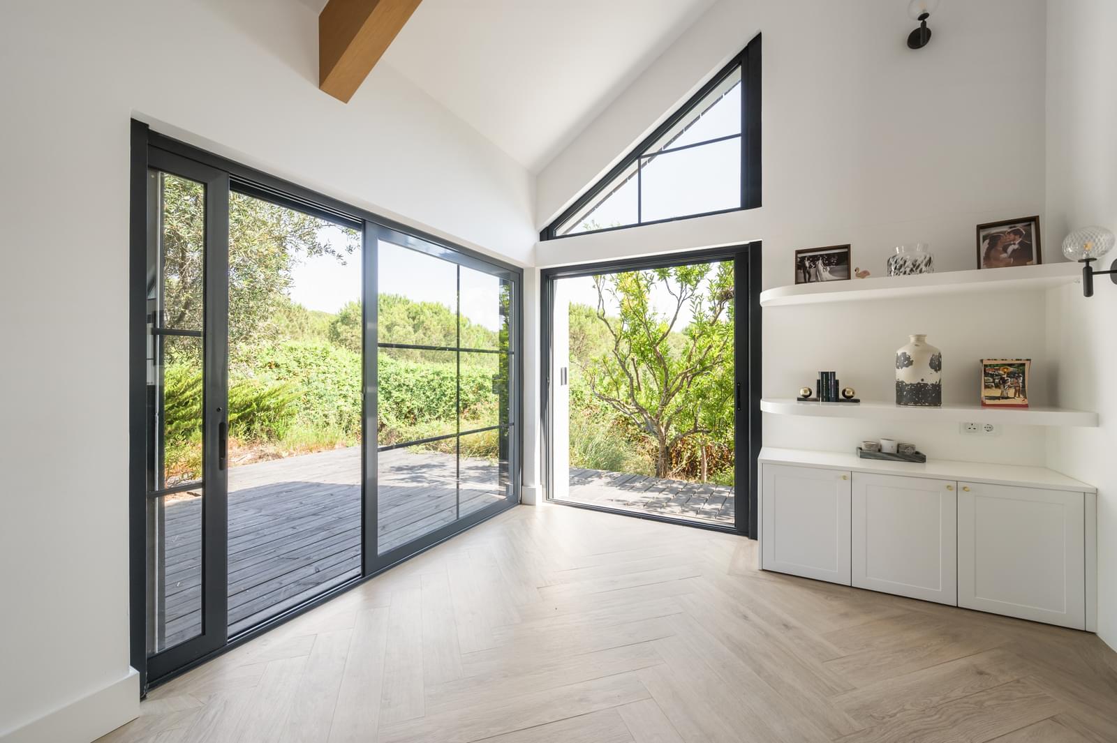 5 Bedroom Villa/Townhouse's Image 8