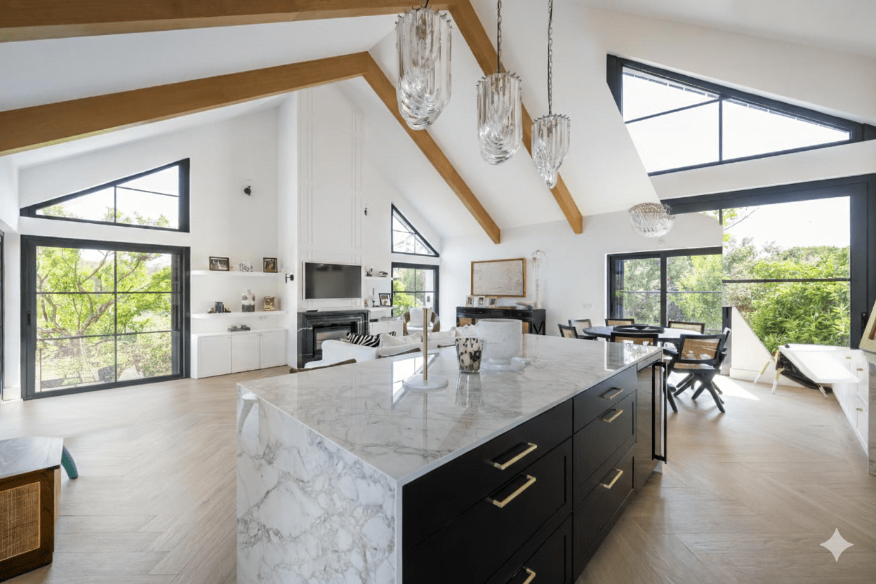 5 Bedroom Villa/Townhouse's Image 3