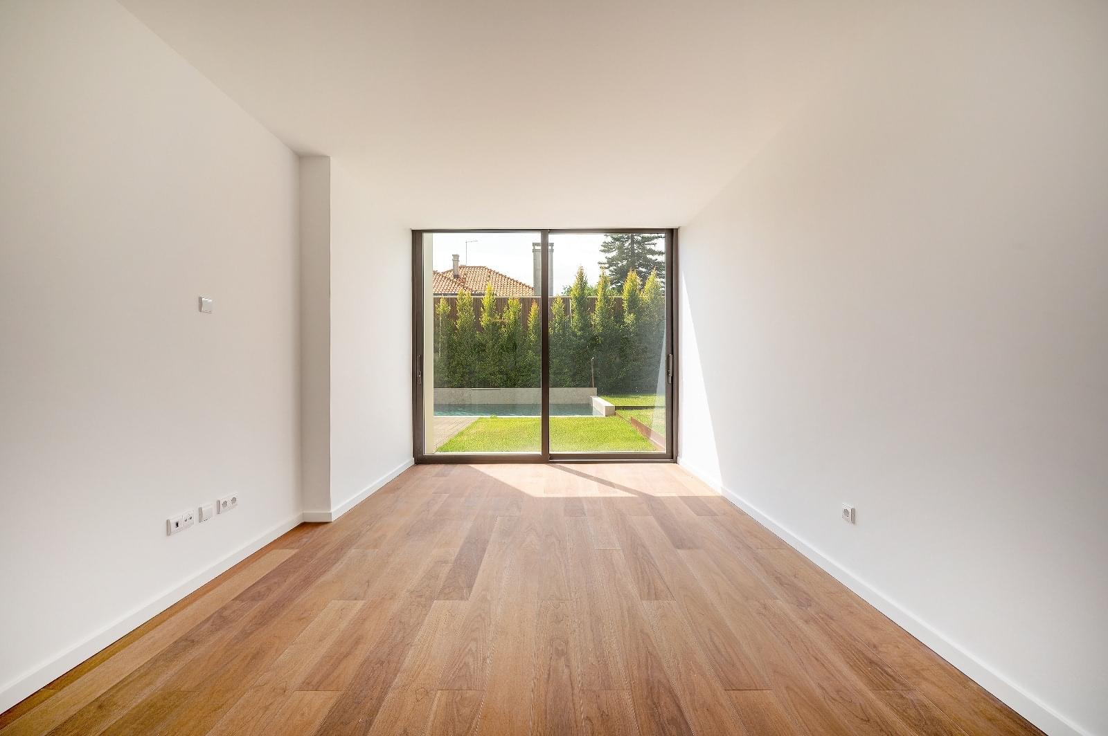 Moradia T5 + 2 com piscina, Restelo, Lisboa - Imagem 14