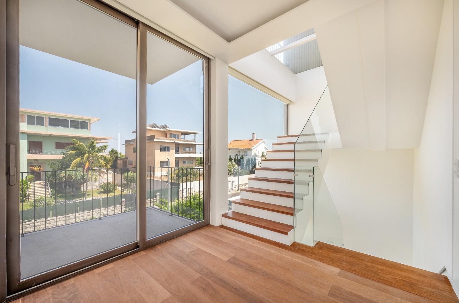 Moradia T5 + 2 com piscina, Restelo, Lisboa - Imagem 19