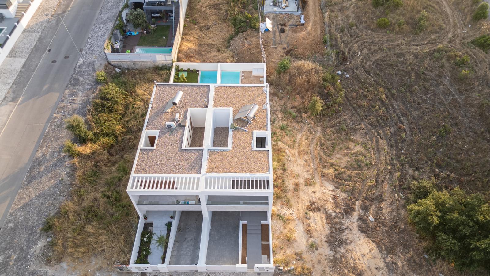 Moradia Geminada T3 com piscina, Quinta da Amizade, Setubal - Imagem 2