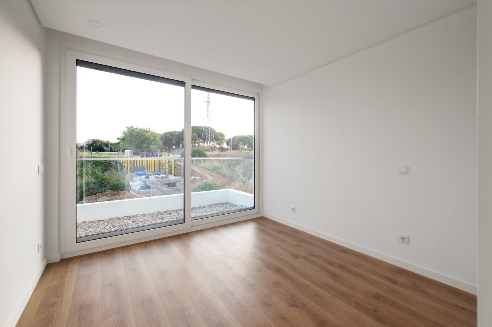 Moradia Geminada T3 com piscina, Quinta da Amizade, Setubal - Imagem 21