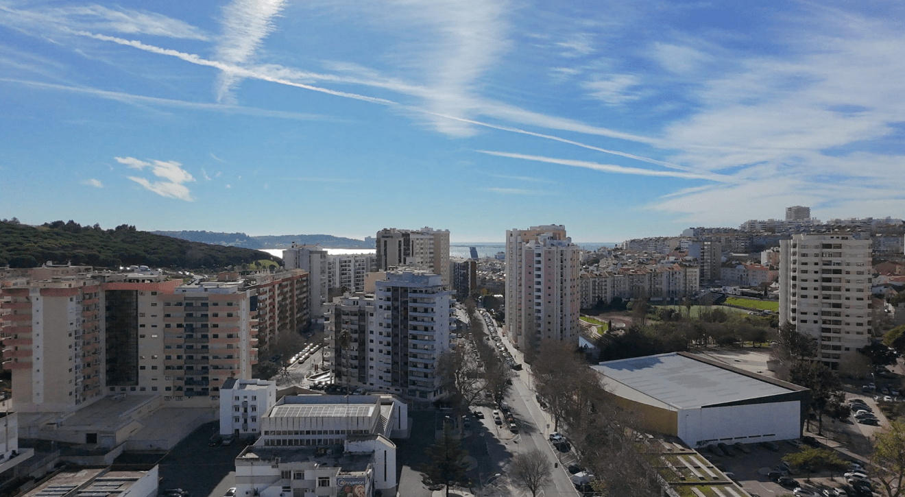 Apartamento T3 com piscina, Miraflores, Oeiras - Imagem 1