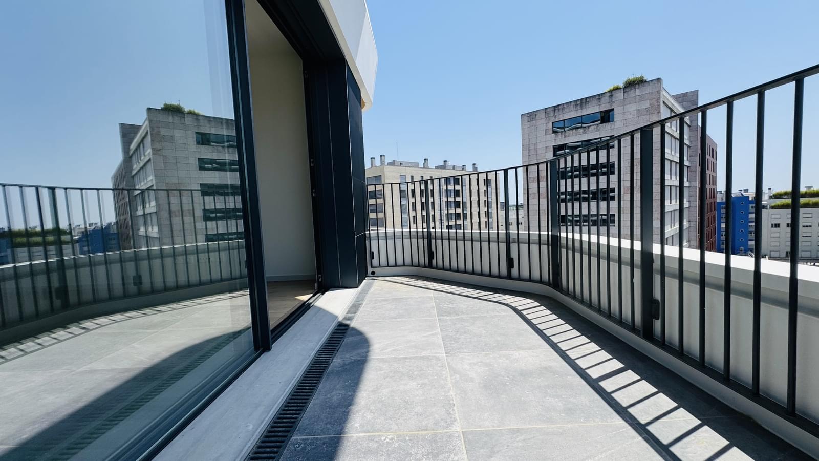 Apartamento T2 com piscina, Parque das Nações, Lisboa - Imagem 2