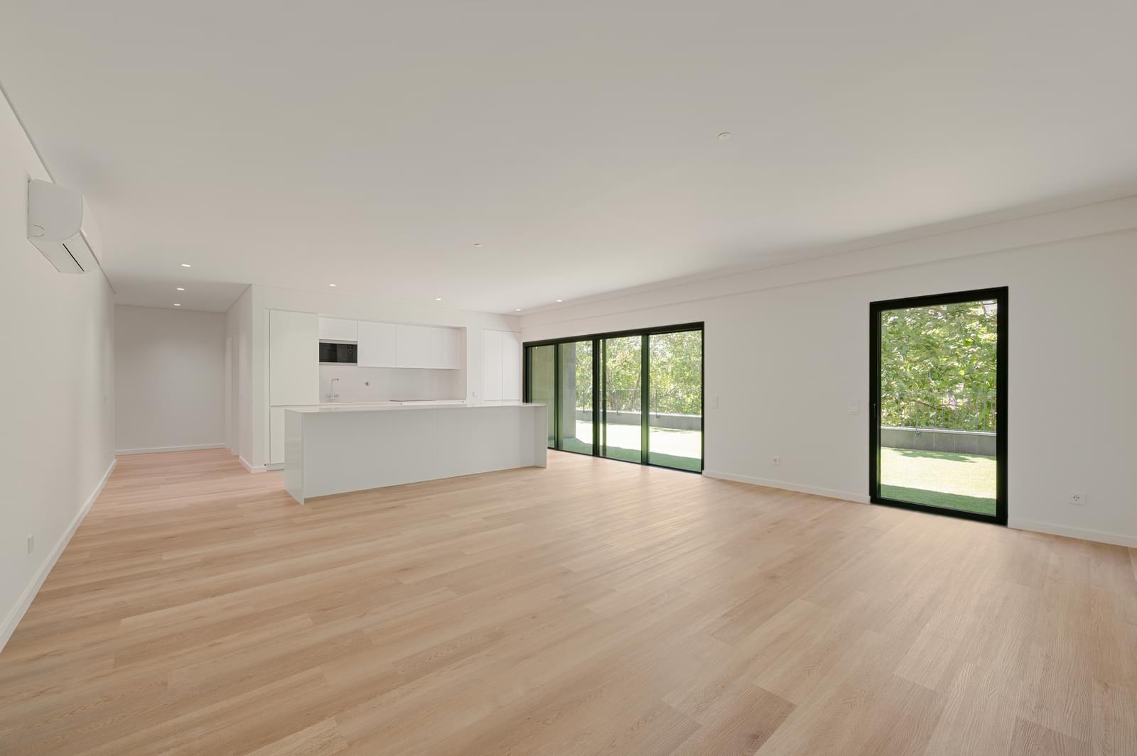 Apartamento T2 com jardim, Miraflores, Oeiras - Imagem 8