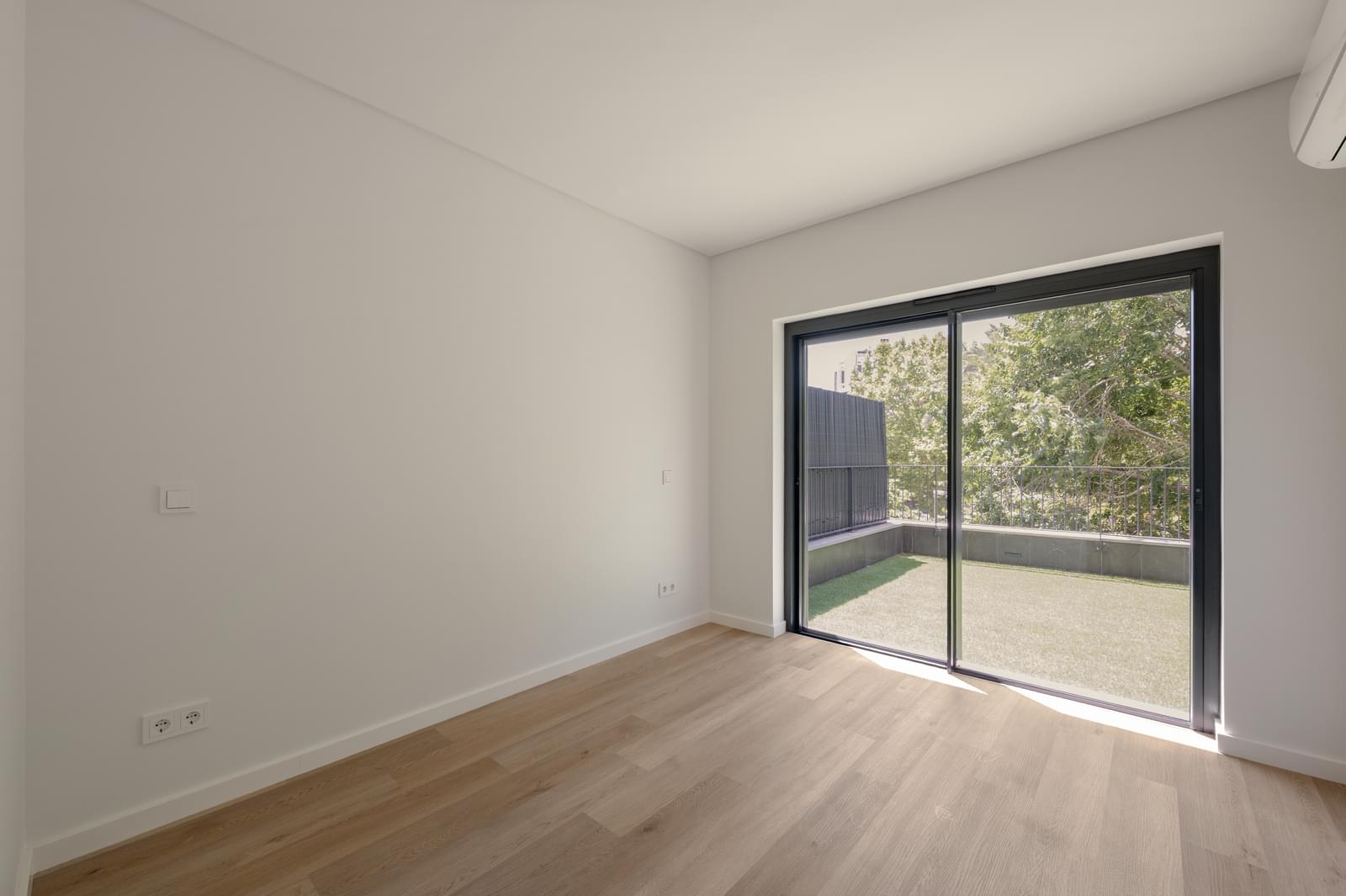 Apartamento T2 com jardim, Miraflores, Oeiras - Imagem 19