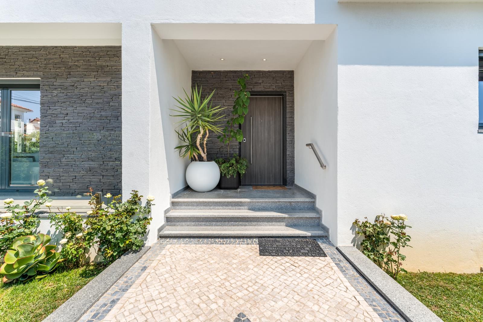 Moradia T4 + 2 com piscina, Parede, Cascais - Imagem 2