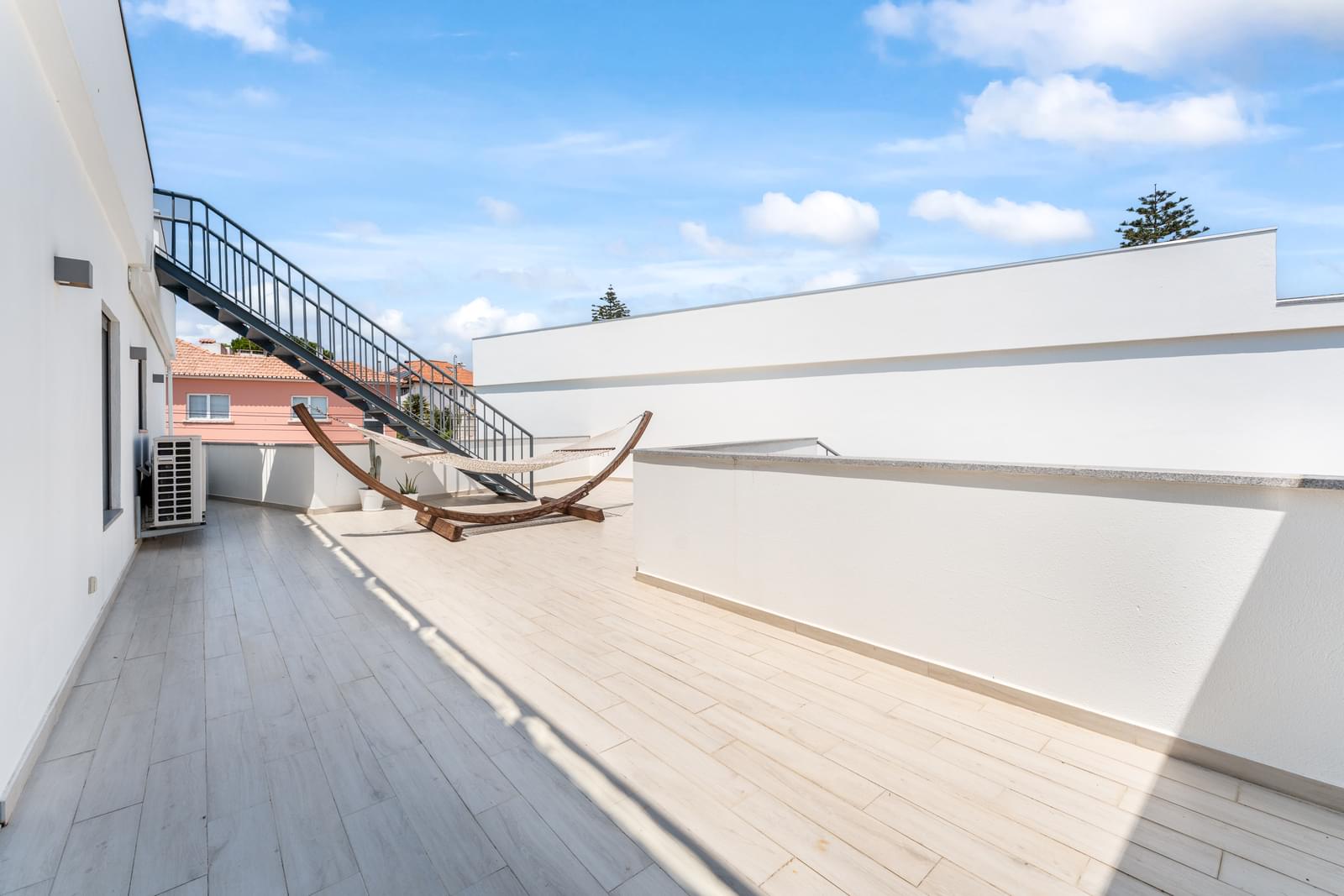 Moradia T4 + 2 com piscina, Parede, Cascais - Imagem 28