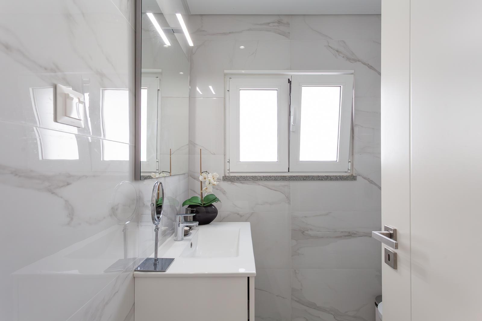 Moradia T4 + 2 com piscina, Parede, Cascais - Imagem 19