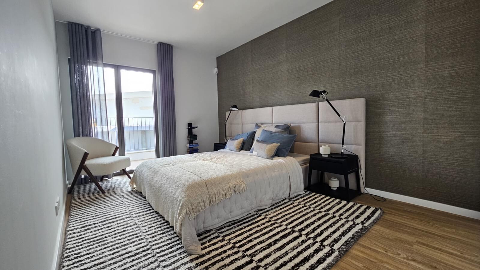 Apartamento T2 com piscina, Santo António dos Cavaleiros, Loures - Imagem 15