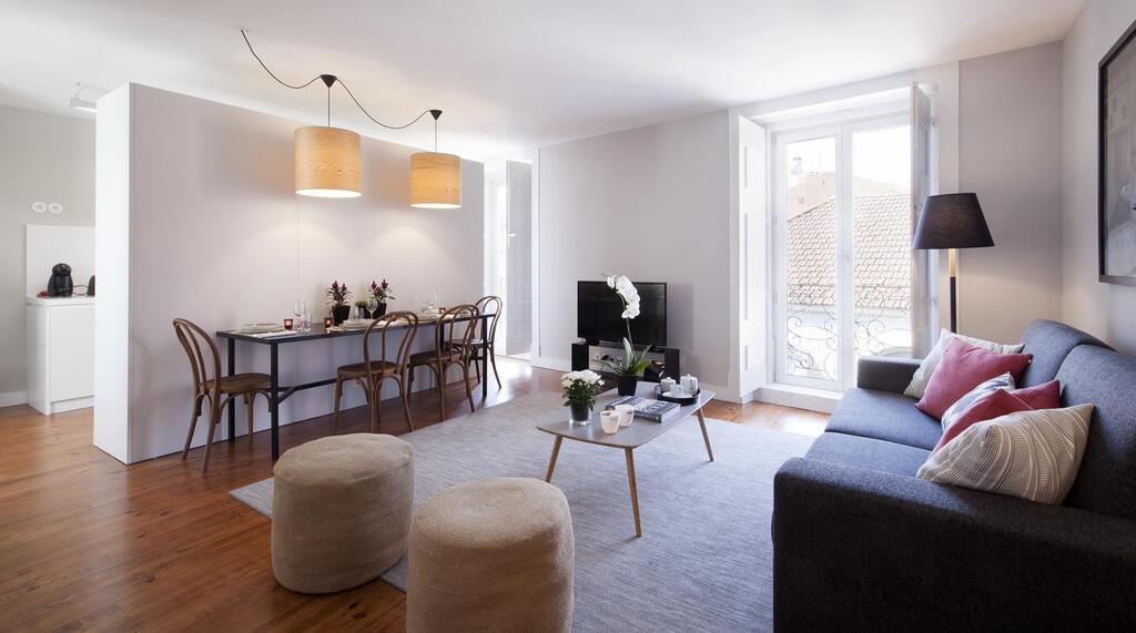 1 Bedroom Apartment with a view, Misericórdia, Lisboa 2825628171