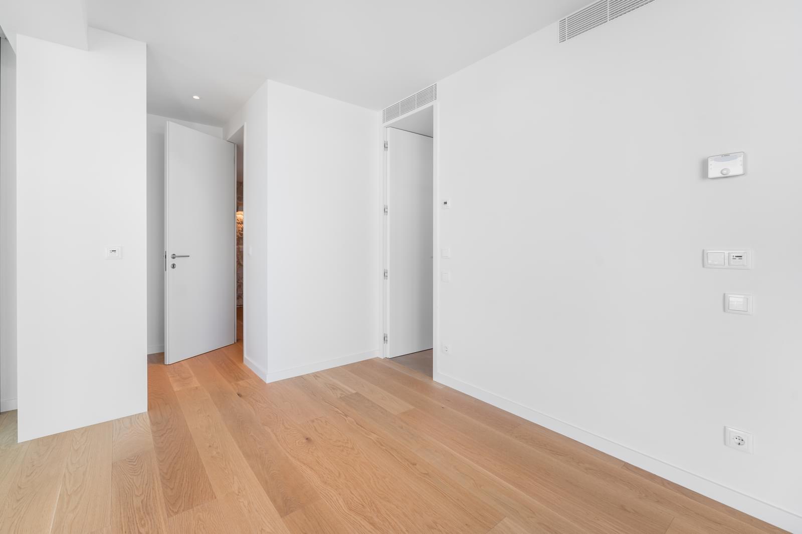 Moradia Geminada T4 + 1 com jardim, Cascais - Imagem 11