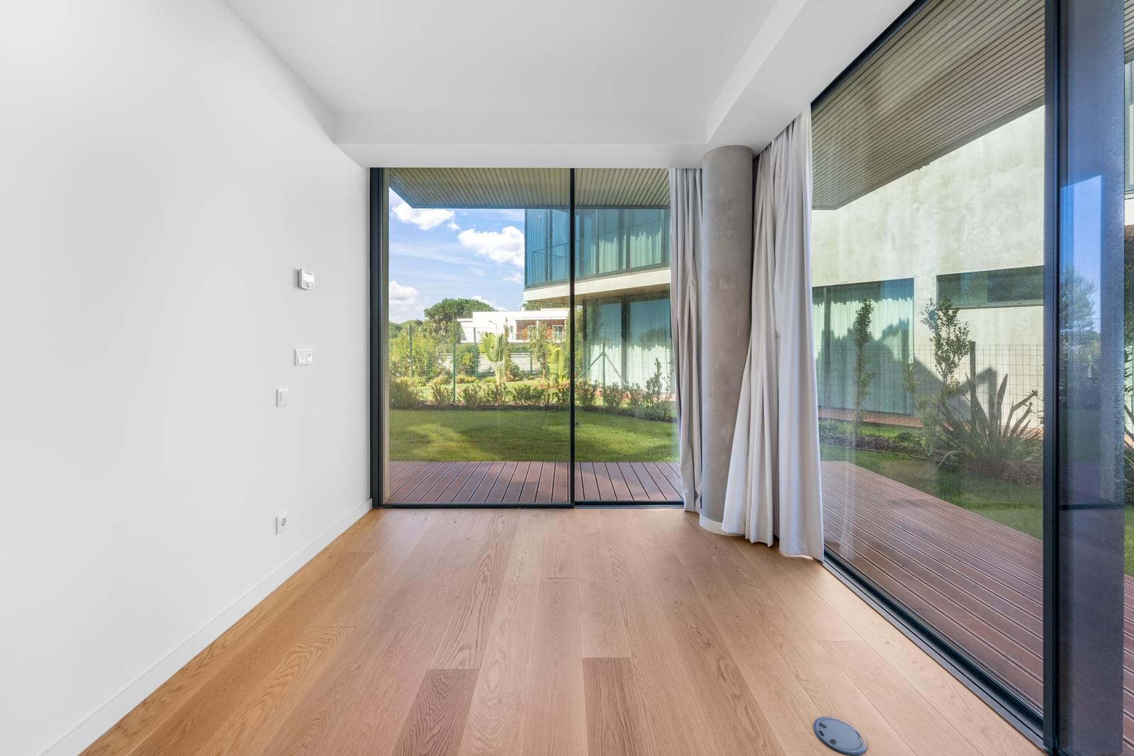 Moradia Geminada T4 + 1 com jardim, Cascais - Imagem 23