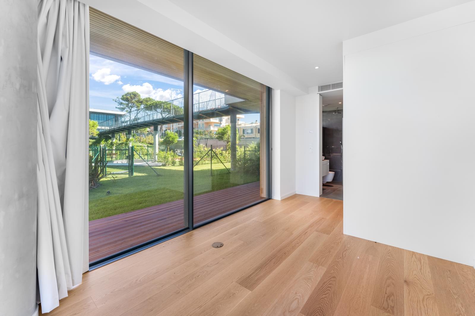 Moradia Geminada T4 + 1 com jardim, Cascais - Imagem 24