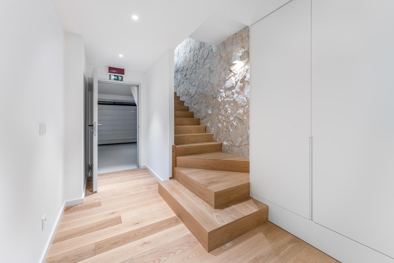 Moradia Geminada T4 + 1 com jardim, Cascais - Imagem 26