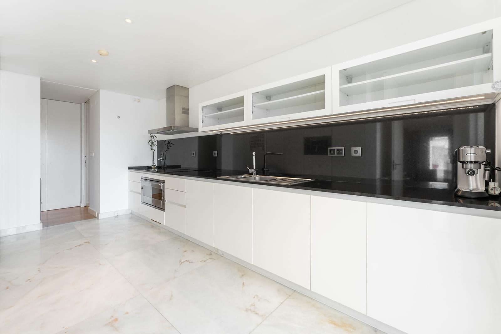 Duplex T3 + 2 com jardim, Lapa, Lisboa - Imagem 11