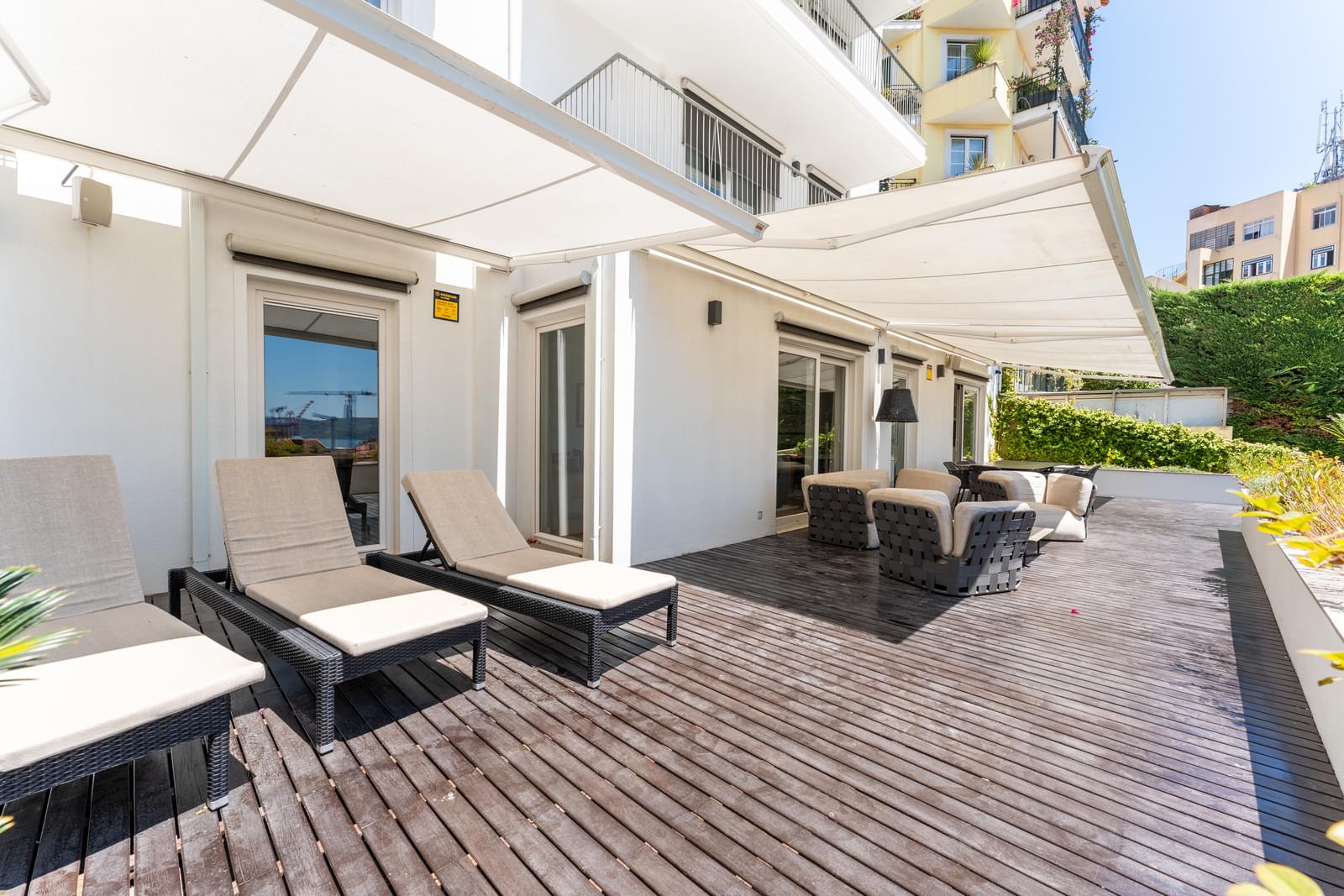 Duplex T3 + 2 com jardim, Lapa, Lisboa - Imagem 16