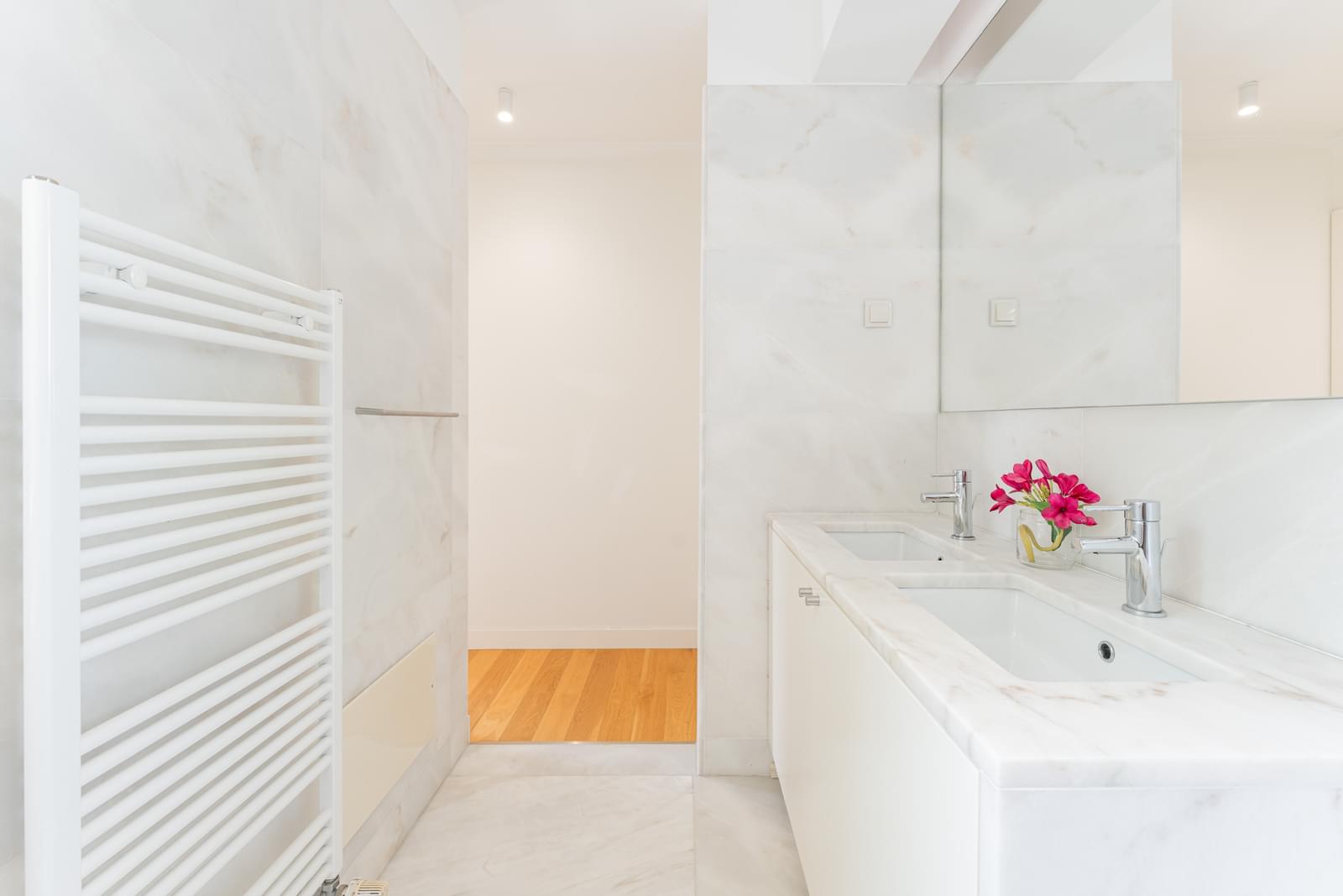 Duplex T3 + 2 com jardim, Lapa, Lisboa - Imagem 24