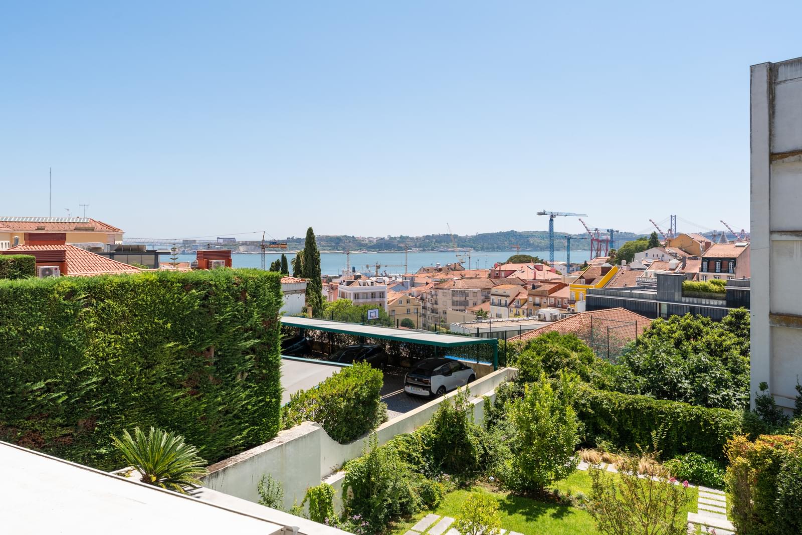 Duplex T3 + 2 com jardim, Lapa, Lisboa - Imagem 28