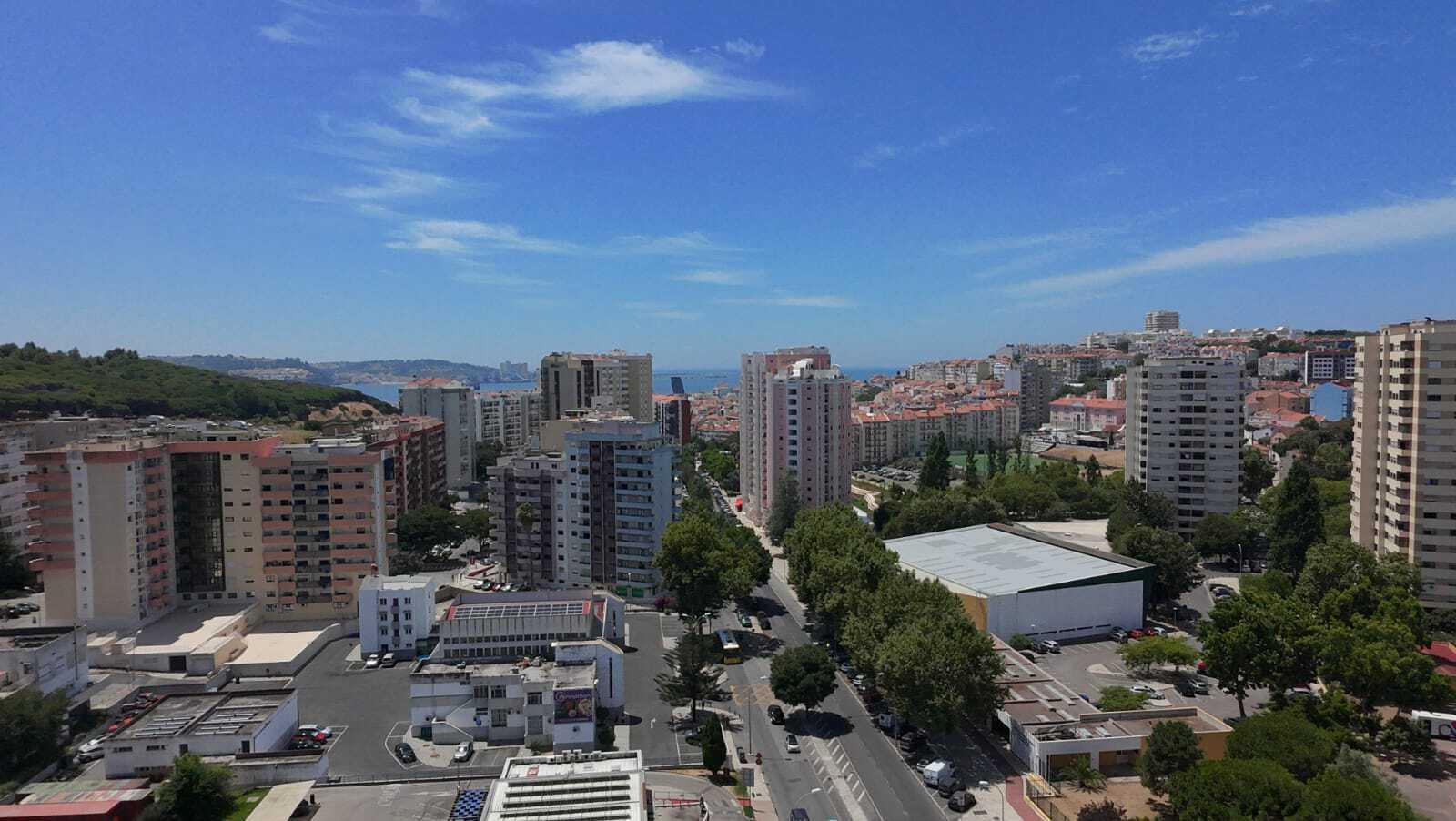 Apartamento T4 com piscina, Miraflores, Oeiras - Imagem 3