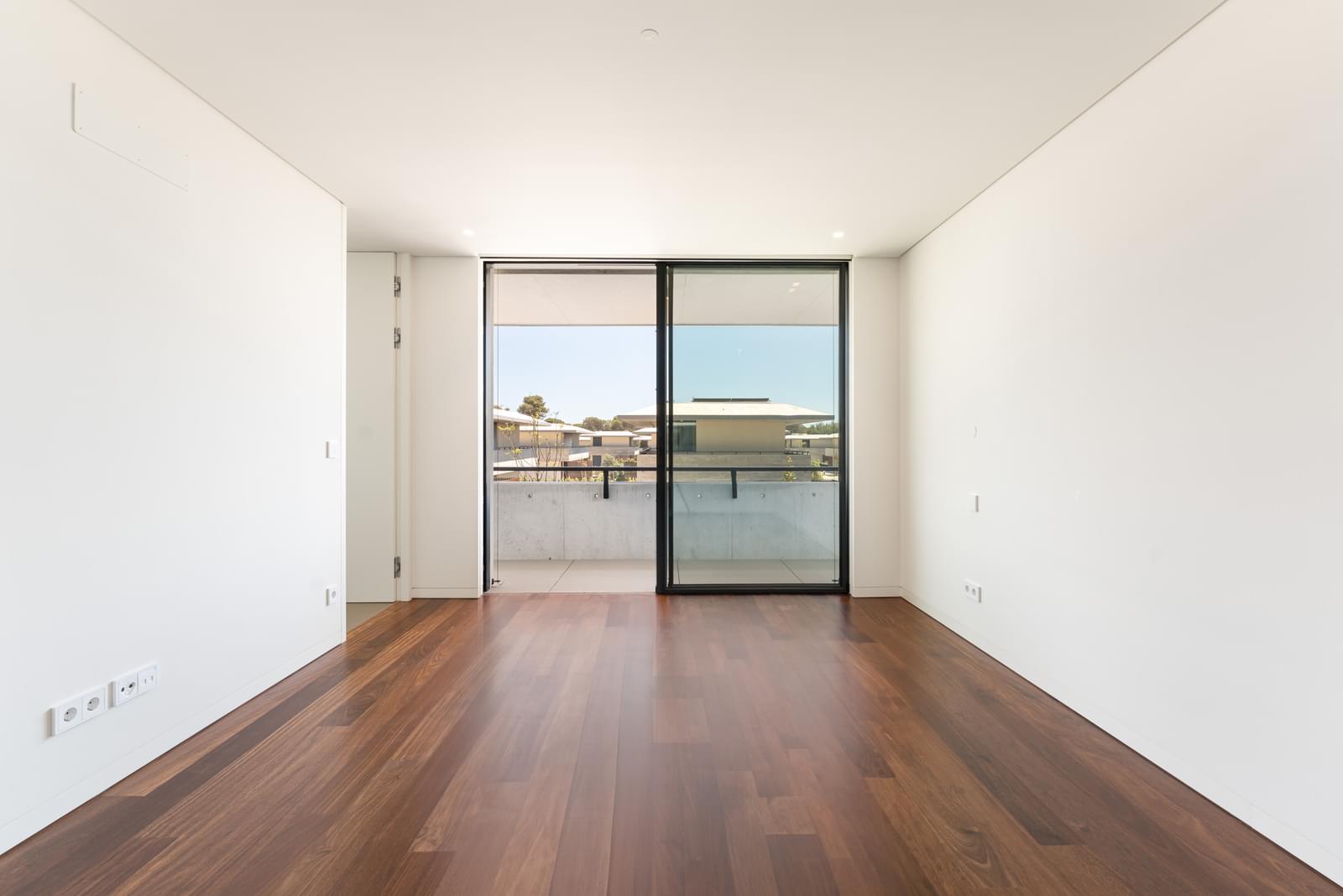 Moradia Geminada T3 com piscina, Areia, Cascais - Imagem 11