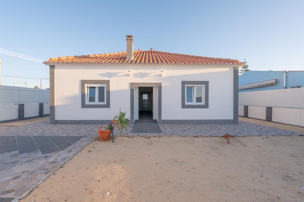 2 Bedroom Detached house with garden, Carrasqueira, Alcacer do Sal 96320235