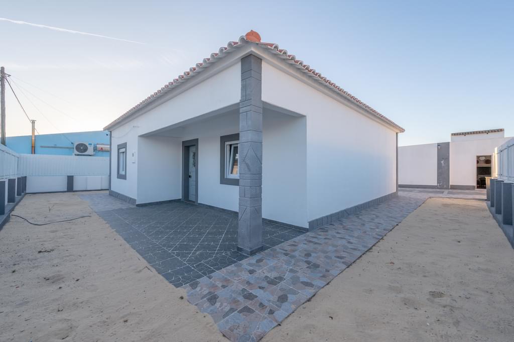 2 Bedroom Detached house with garden, Carrasqueira, Alcacer do Sal 96320235