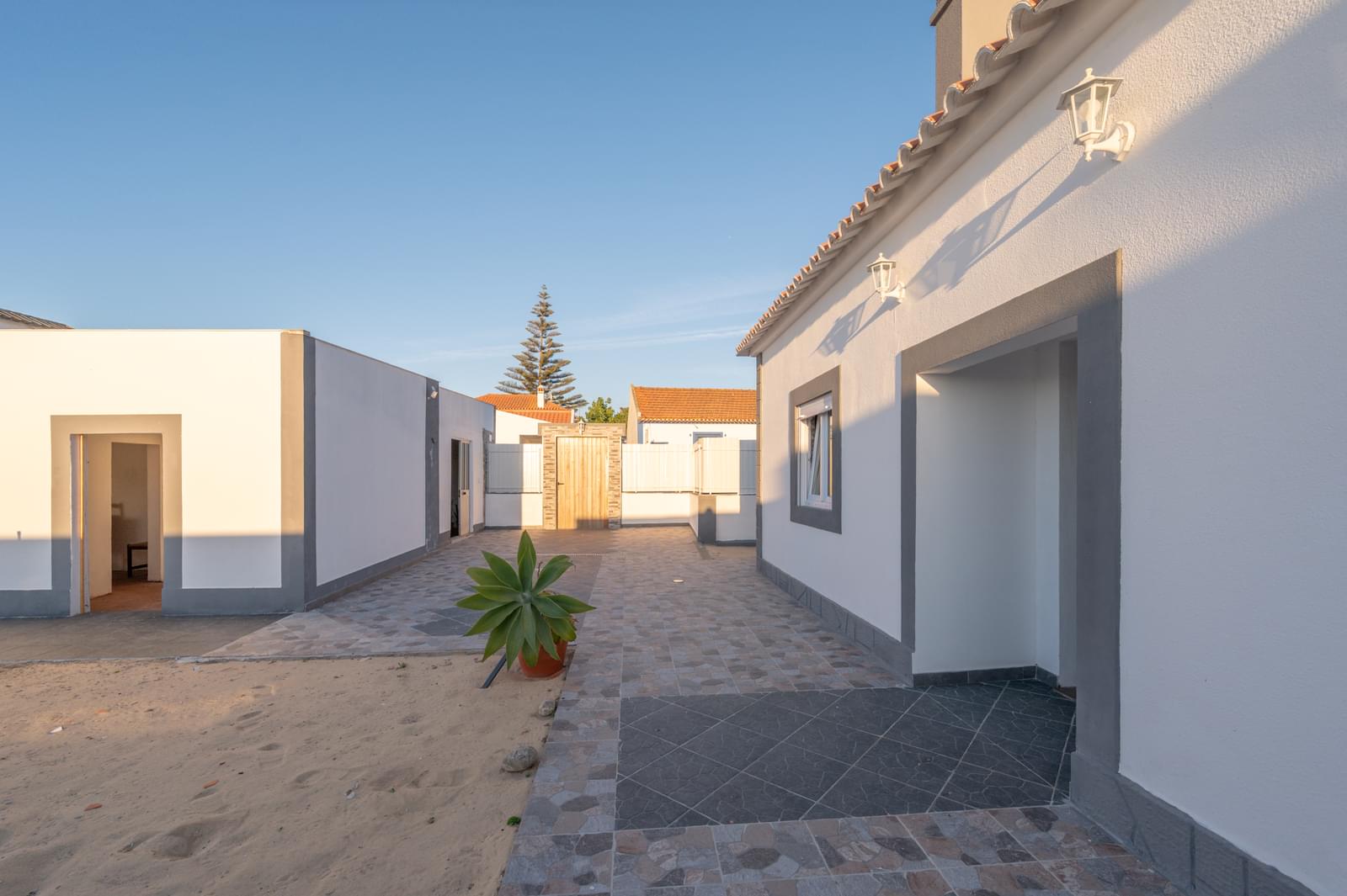 Moradia Isolada T2 com jardim, Carrasqueira, Alcacer do Sal - Imagem 23