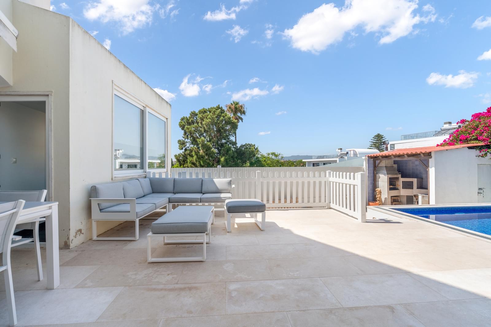 Moradia Geminada T3 + 1 com piscina, São Pedro do Estoril, Cascais - Imagem 37