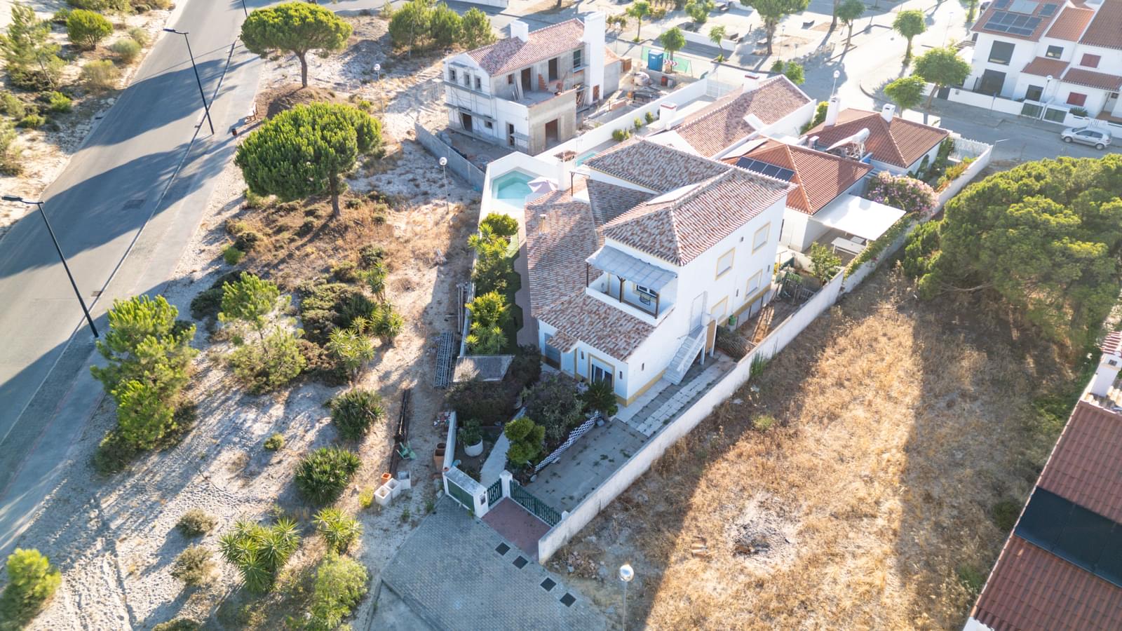 Moradia Isolada T4 com jardim, Carvalhal, Grandola - Imagem 1