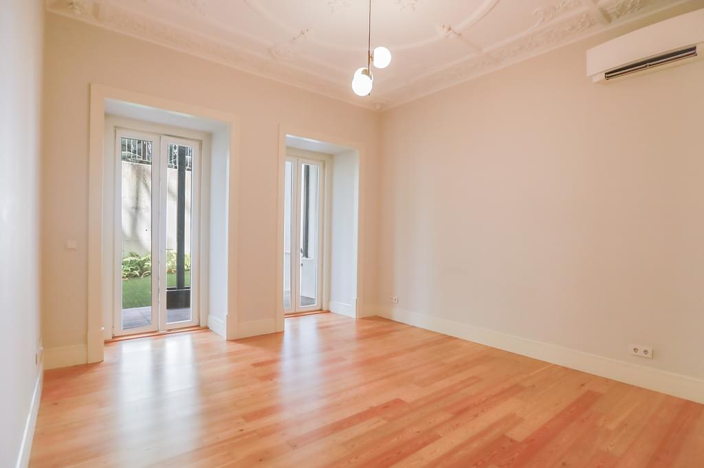 2 Bedroom Apartment with garden, Lisboa 54916769