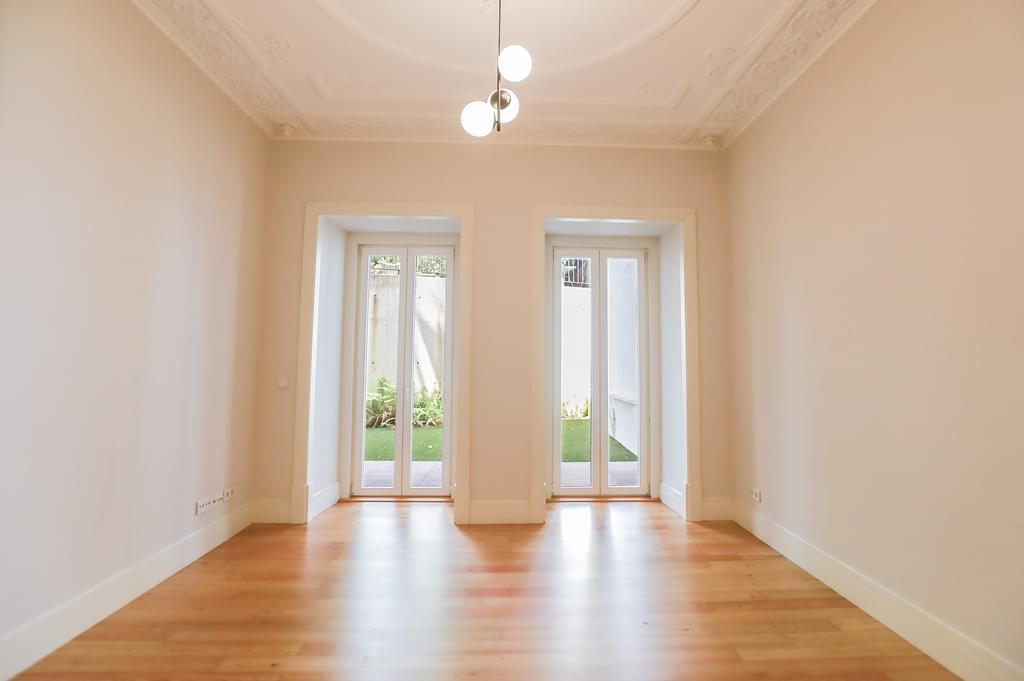 2 Bedroom Apartment with garden, Lisboa 54916769