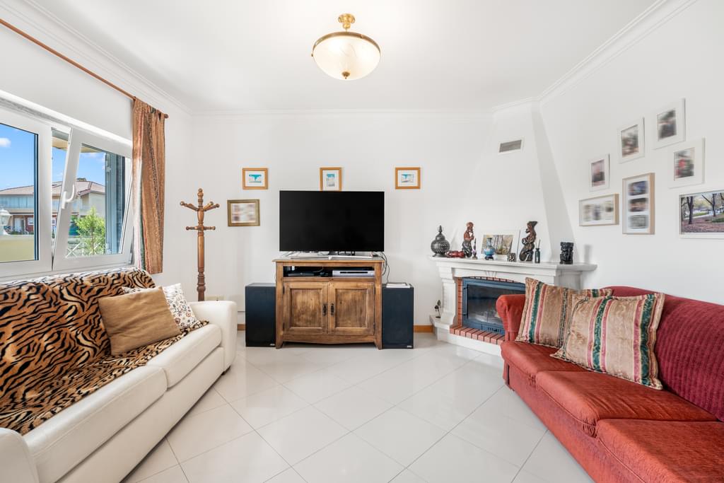 3 Bedroom Semi-detached house with parking, Sintra 3477895238