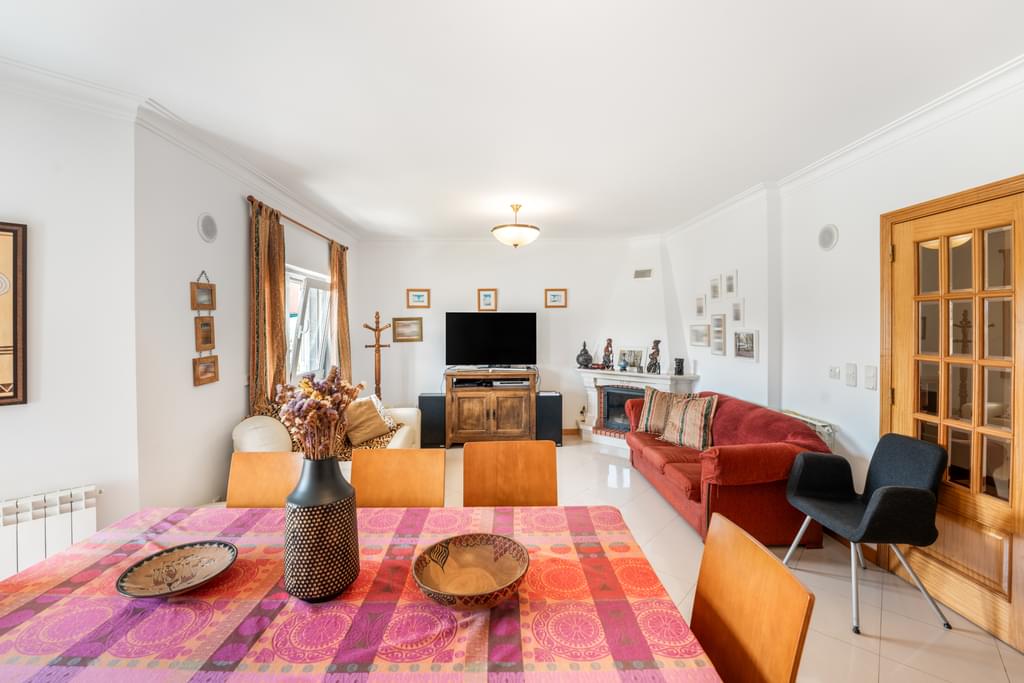 3 Bedroom Semi-detached house with parking, Sintra 3477895238