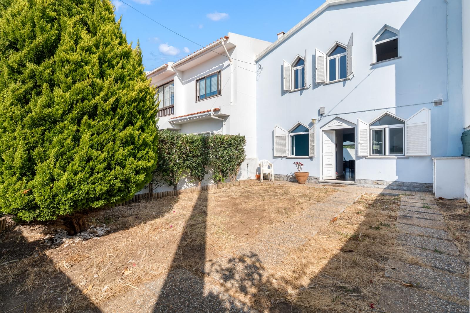 Moradia T1 + 2 com jardim, Alcabideche, Cascais - Imagem 2