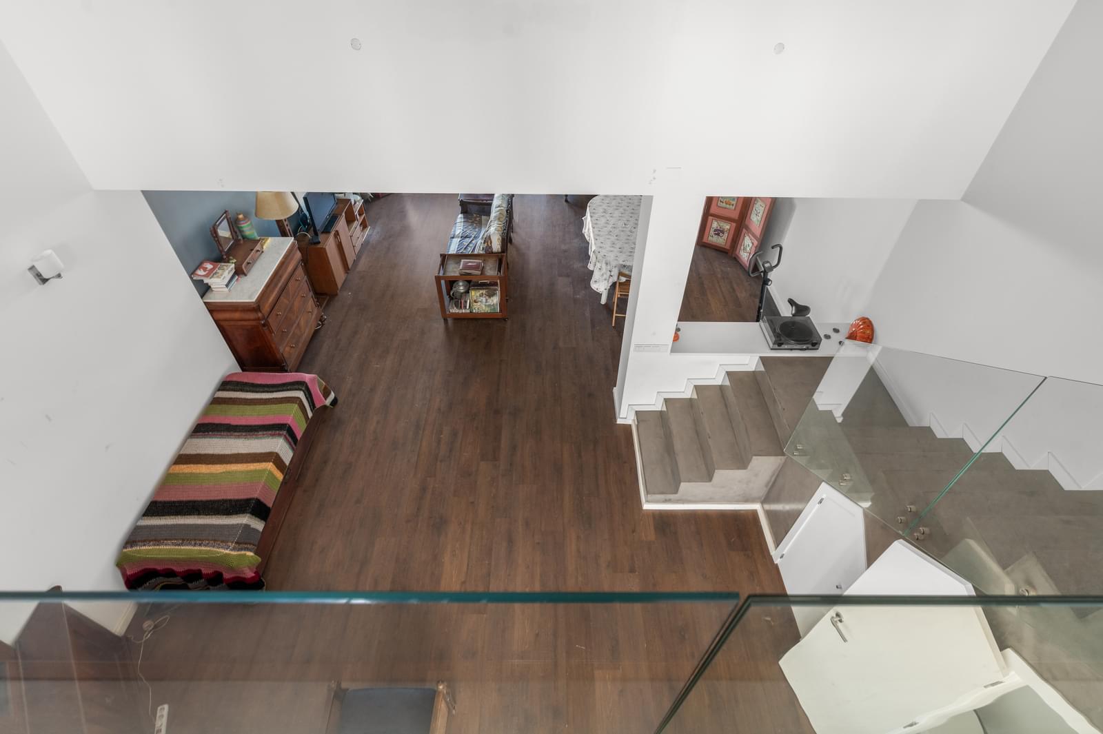 Moradia T1 + 2 com jardim, Alcabideche, Cascais - Imagem 9