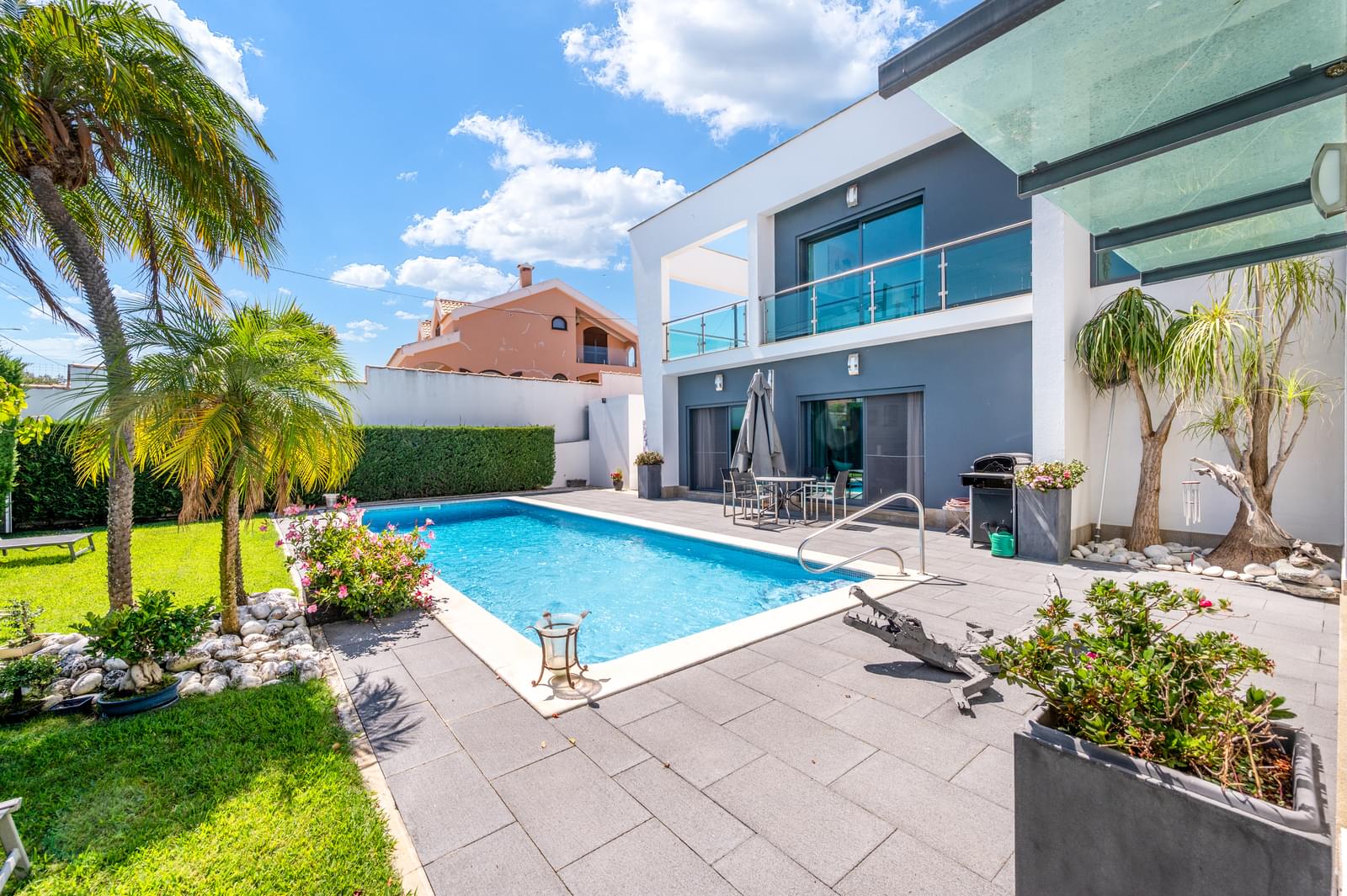 Moradia Isolada T4 com piscina, Alcochete - Imagem 2