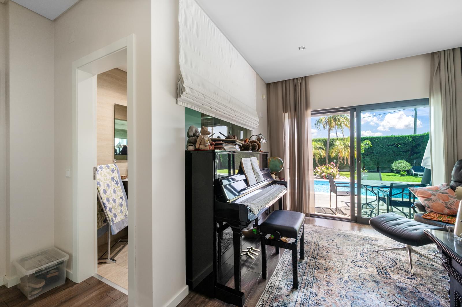 Moradia Isolada T4 com piscina, Alcochete - Imagem 17