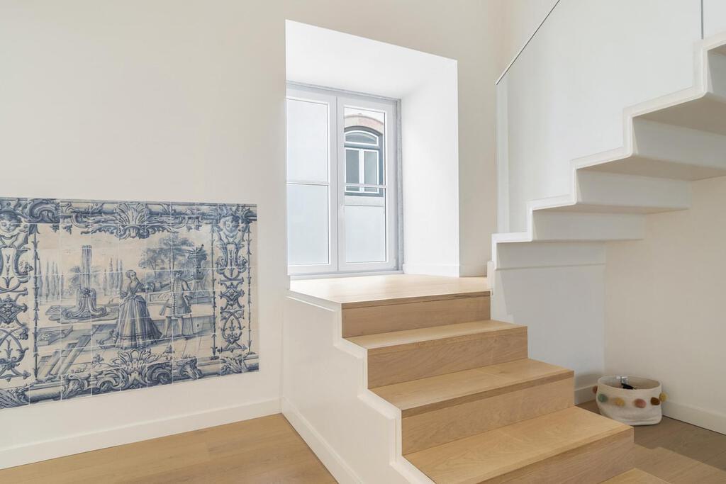 3 Bedroom Apartment with garden, Campo Mártires da Pátria, Lisboa 1740388801