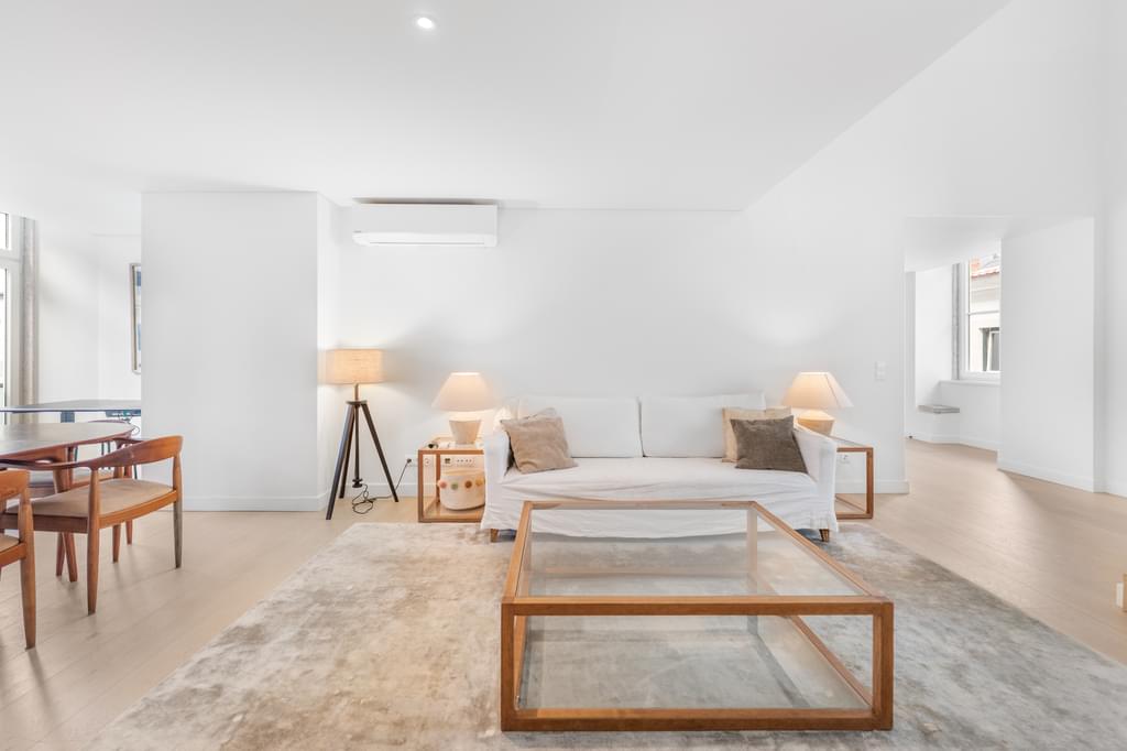 3 Bedroom Apartment with garden, Campo Mártires da Pátria, Lisboa 1740388801